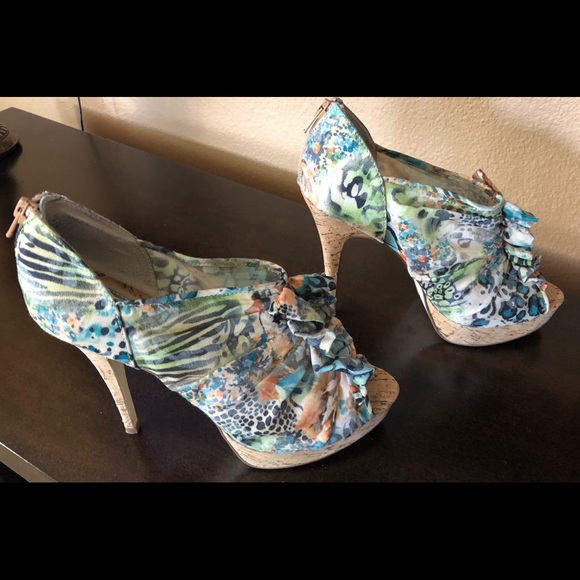 Chinese Laundry Z-HEART THROB Stiletto Platform New in box size 6.5 - Picture 3 of 10